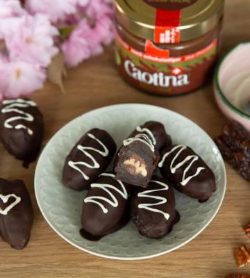 Datte fourrée à la Caotina Choco-Crème, cœur de noix de pécan
